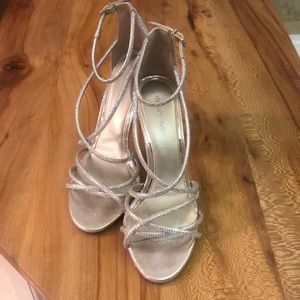 Gianni Bini Strappy Sparkly Sandals, Size 8.5